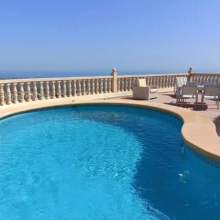 Cristal Villa