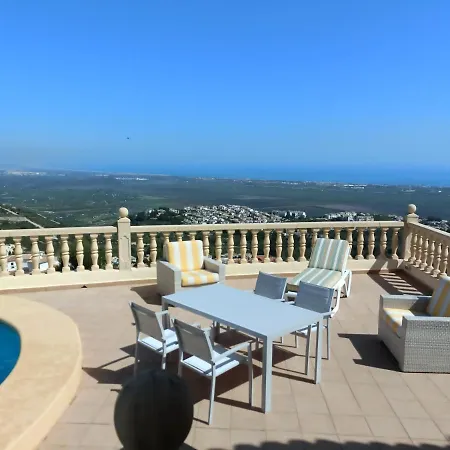 Cristal Villa *